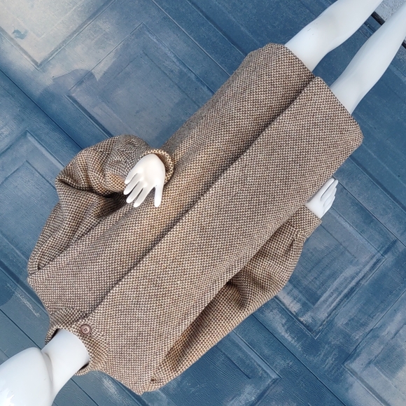 Gallery Vintage Ladies Pleated Pure Wool Coat - Picture 15 of 17